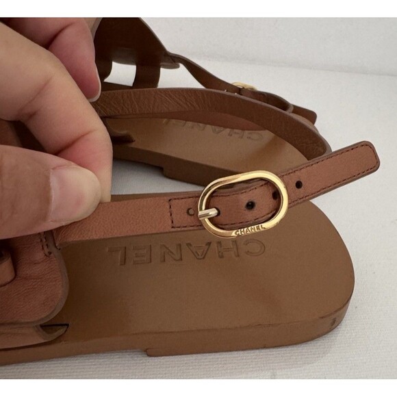 CHANEL Brown CC Logo Gold Ankle Strap Toe Ring Sandals EU 39 US 9 Authentic - Picture 5 of 8